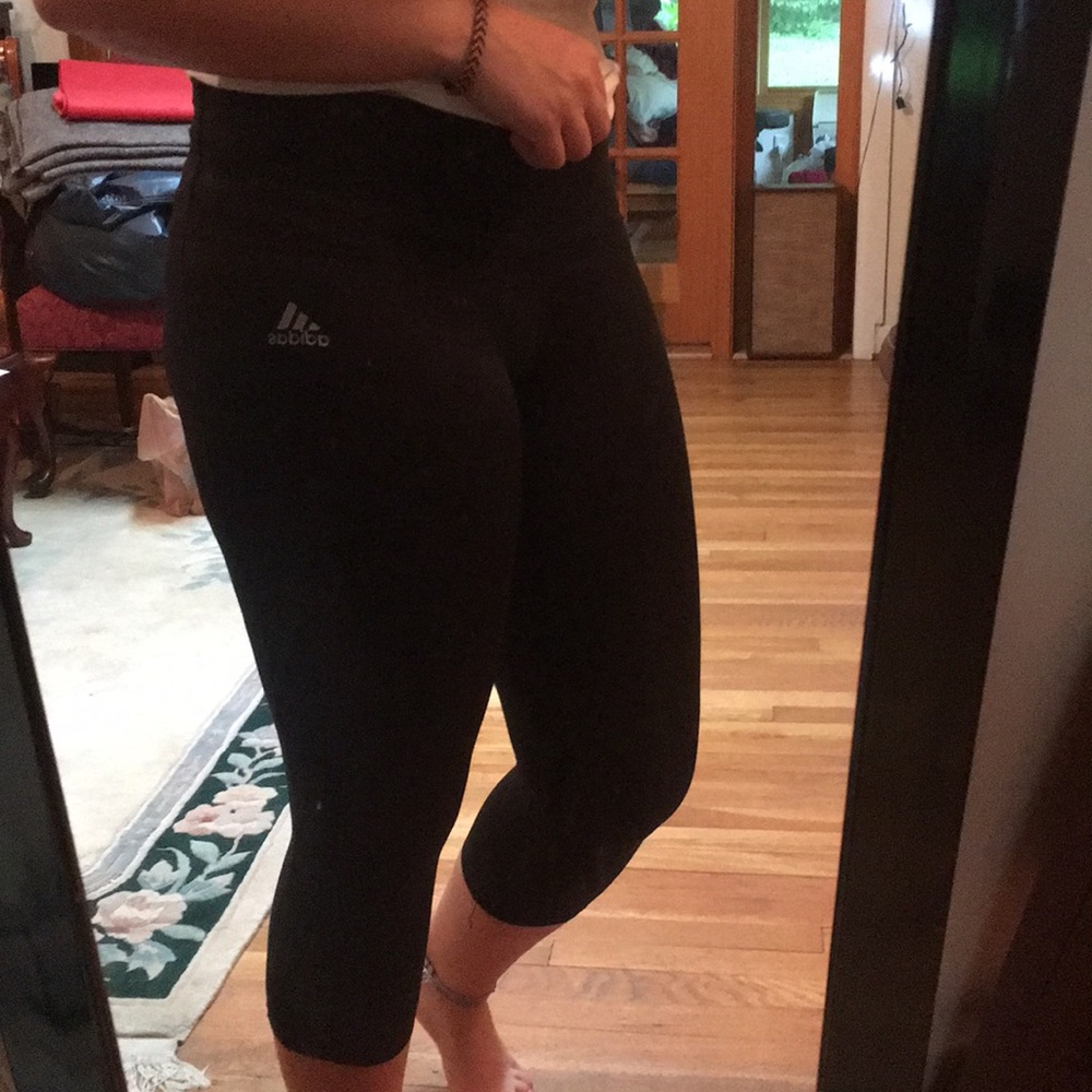 EUC Adidas climalite cropped leggings - Picture 3 of 4